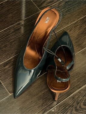 ZARA Black Patent Pointed Slingback Pumps